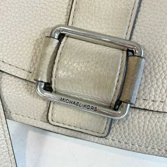 Michael Kors Women Maxine Crossbody Saddle Purse‎ Gray S Leather Buckle Magnetic - Picture 2 of 11